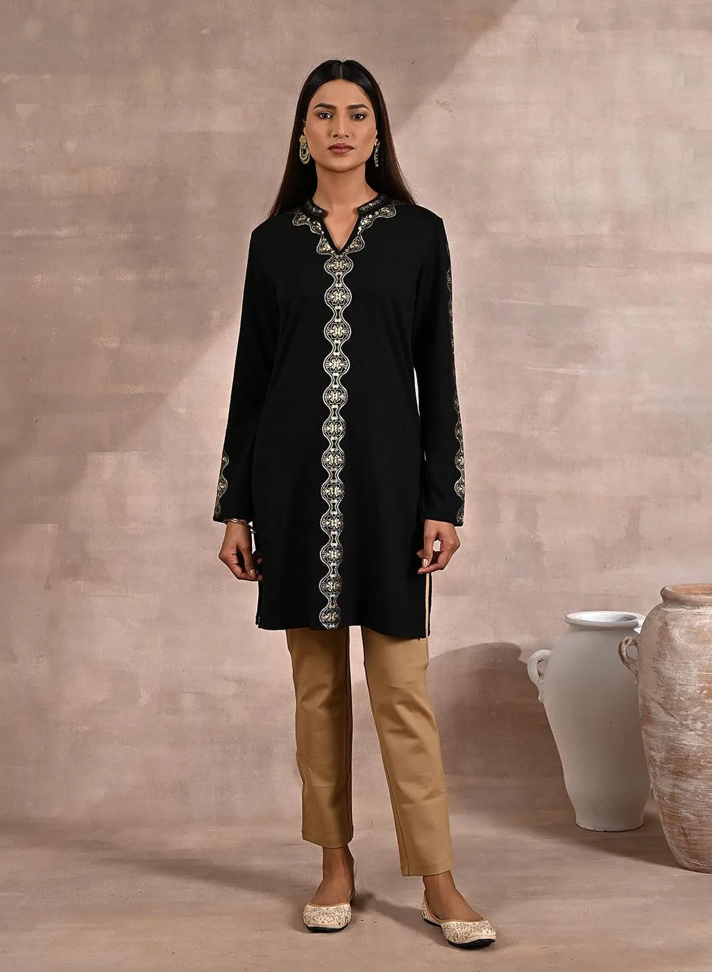 Black Solid Woolen Kurti with Foil Print