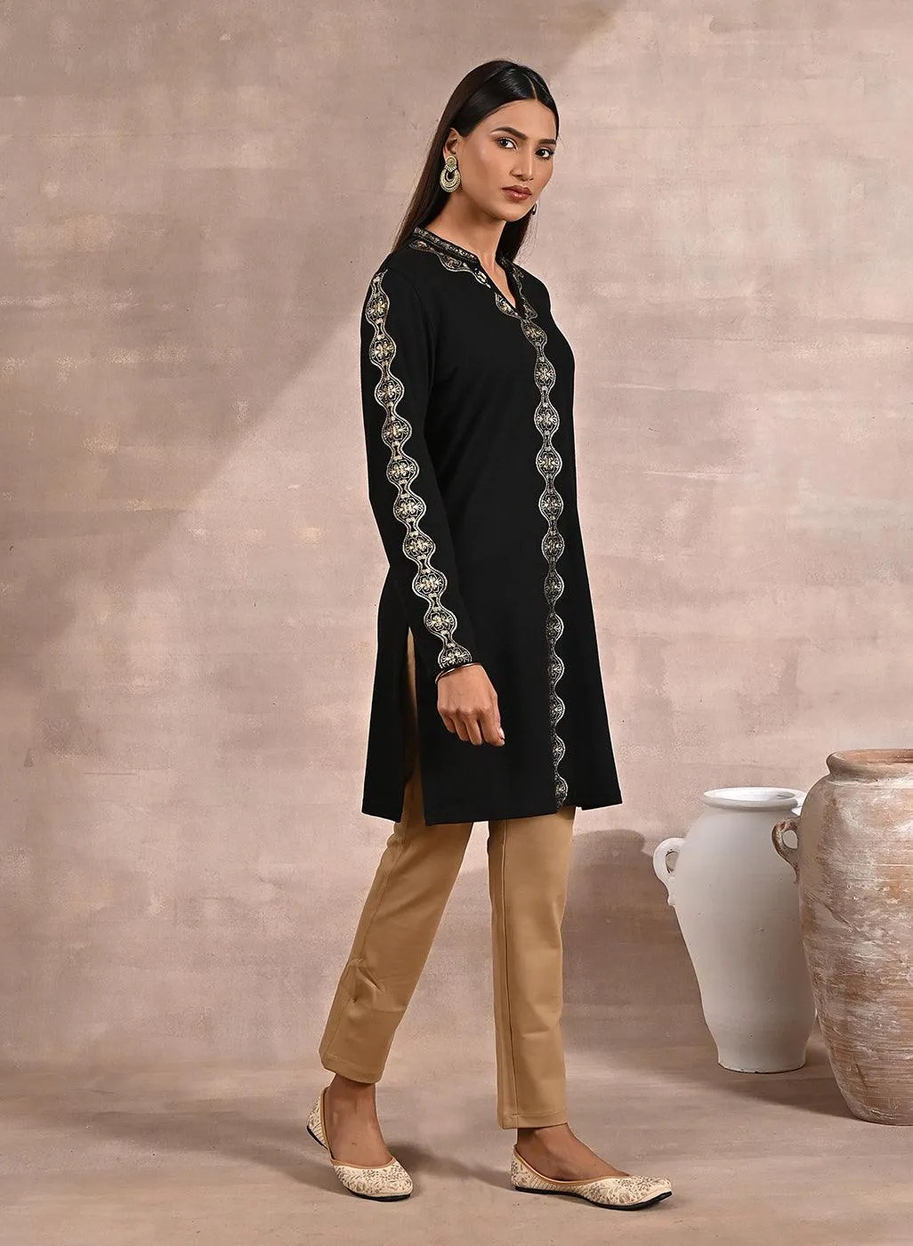 Black Solid Woolen Kurti with Foil Print