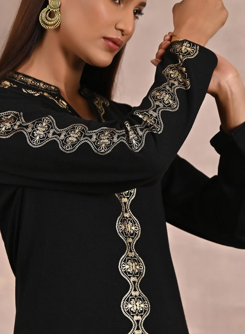 Black Solid Woolen Kurti with Foil Print