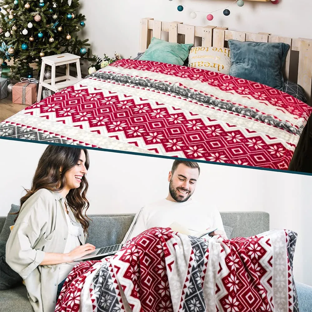 Christmas Throw Blanket | Holiday Christmas Red Fleece Blanket | Soft, Plush, Warm Winter Cabin Throw, 50X60 (Red Snowflakes)