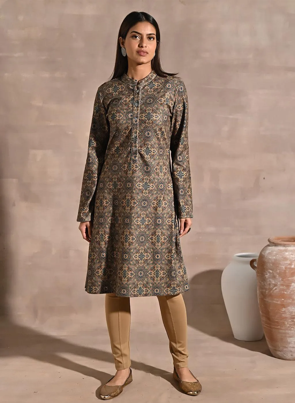 Green Geometric Print Woolen Kurta with Decorative Placket