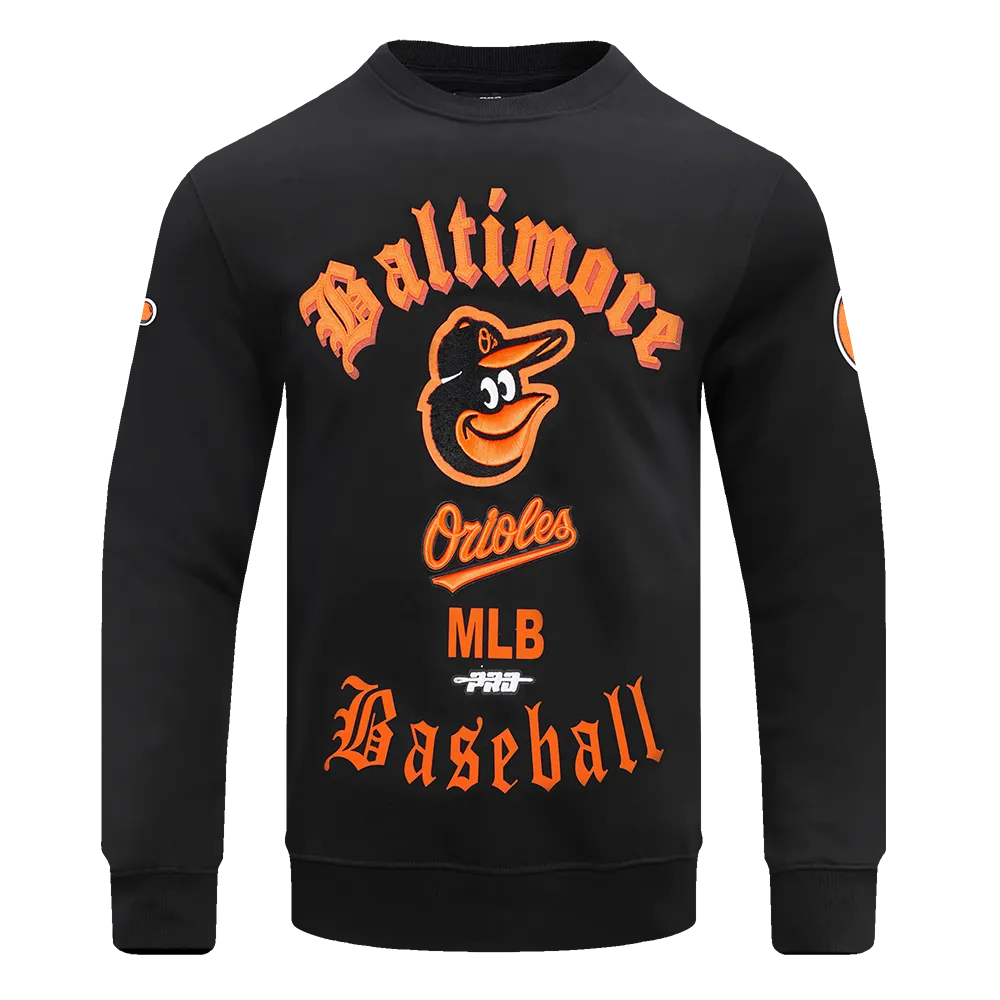 MLB BALTIMORE ORIOLES OLD ENGLISH MEN'S CREWNECK (BLACK)