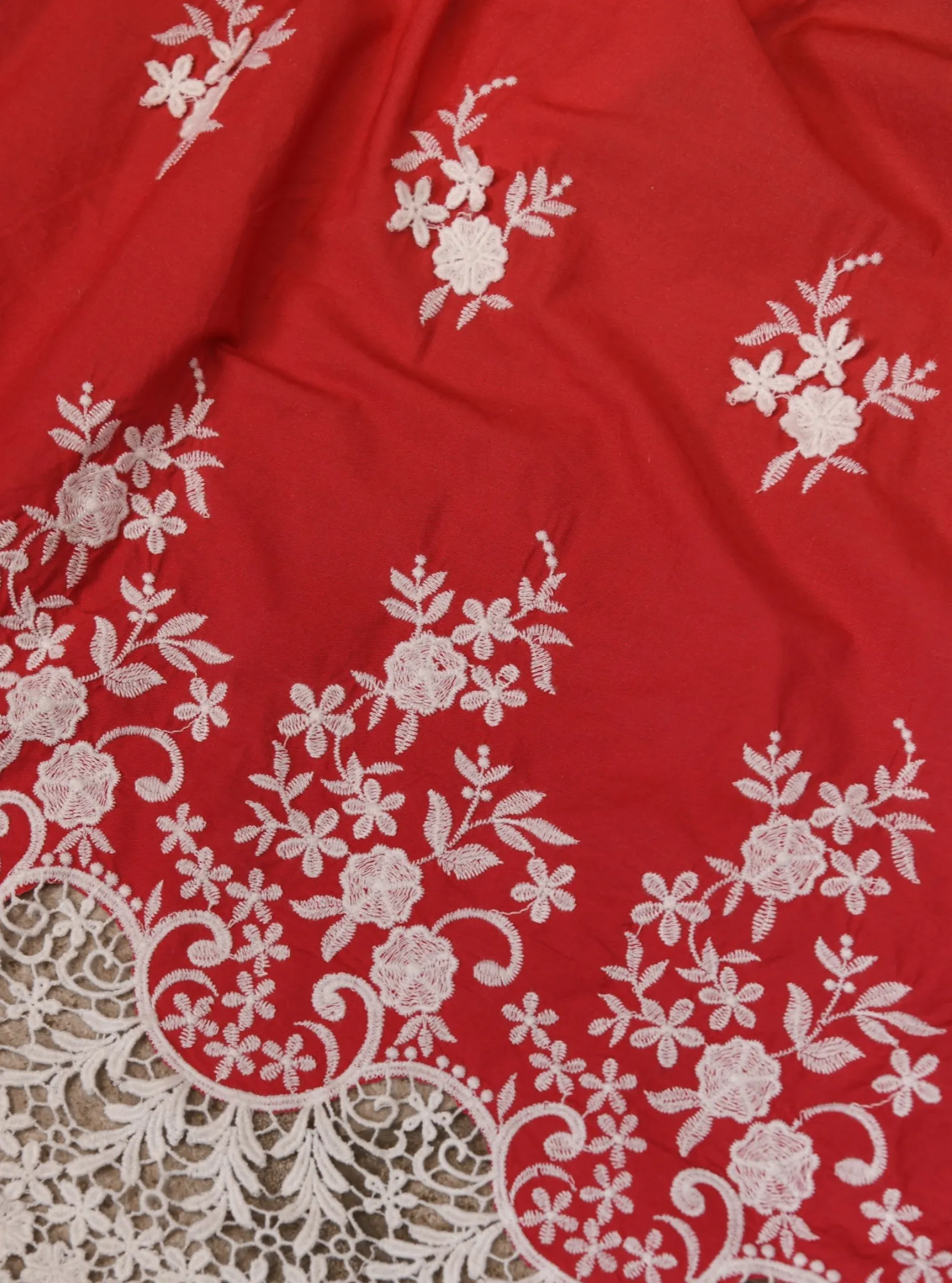 Mulmul Cotton Chapoli Red Kurta With Mulmul Cotton Chapoli Red Pant